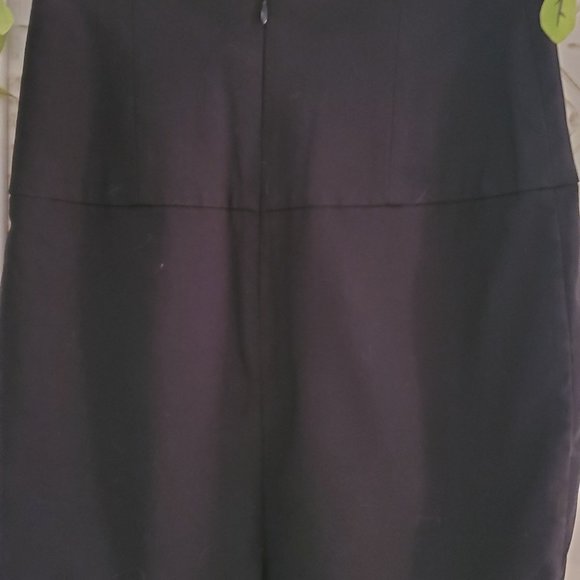 Black midi , pencil skirt.  Express store.  Size 2, back zipper.  Excellent cond - Picture 2 of 3